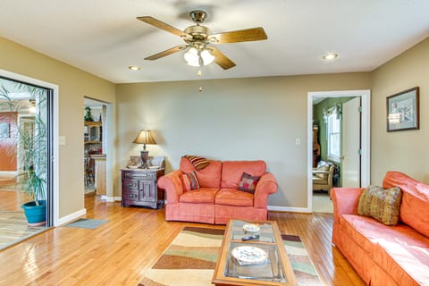 Boat Ramp & Dock: Lake Greenwood Getaway! House in Lake Greenwood