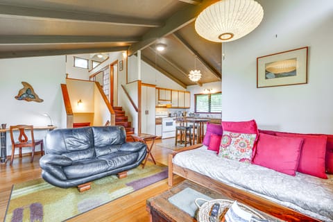 2 Mi to Beach & Kona Coffee: Big Island Escape! House in Holualoa