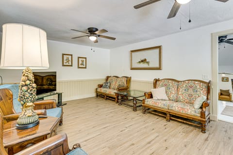 9 Mi to Dtwn Murphy: Secluded Tri-State Stay! House in Tennessee