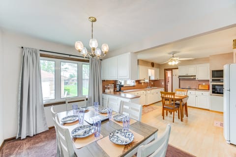 8 Mi to Cleveland: Family Home w/ Fenced Backyard! House in Brooklyn