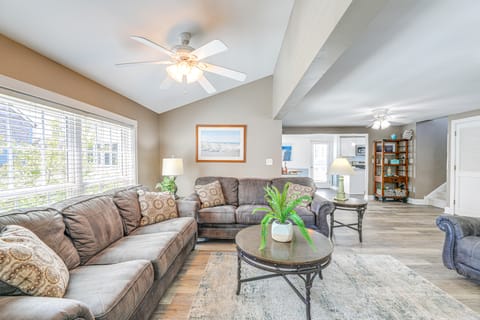 Steps to Shore: Newly Renovated Dewey Beach Home! House in Dewey Beach