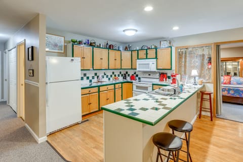 Walk to Dtwn: Ironton Home in Historic District House in Ozark Mountains