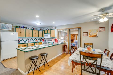 Walk to Dtwn: Ironton Home in Historic District House in Ozark Mountains