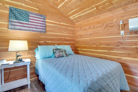 Fish & Boat: Angler's Cabin 2 Mi to White River House in Lakeview