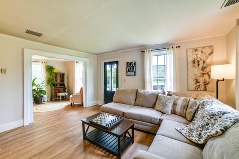 Hike & Baseball Near Cooperstown: Home on 30 Acres House in Capital District, NY, USA