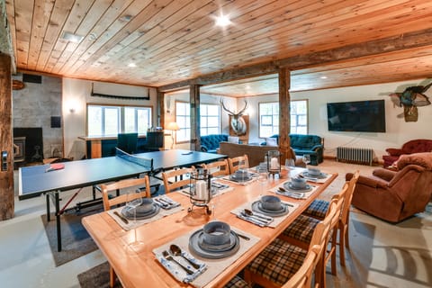 Hike & Baseball Near Cooperstown: Home on 30 Acres House in Capital District, NY, USA