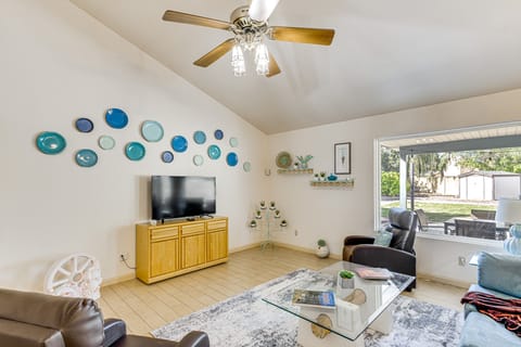 ‘Southwest Getaway’ w/ Fenced Yard in Chandler! House in Gilbert