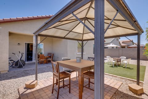 7 Mi to Dtwn: Spacious Phoenix Home w/ Patio House in Laveen Village