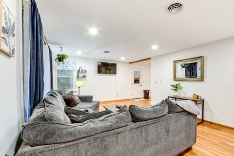 < 1 Mi to Main St: Rural Gem in Cherry Valley House in Capital District, NY, USA