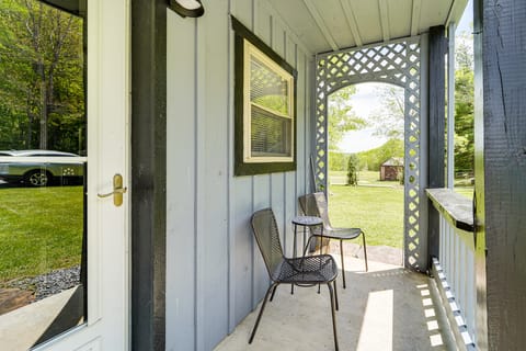 Hike to Hot Springs! Monterey Cabin on 4 Acres House in Shenandoah Valley