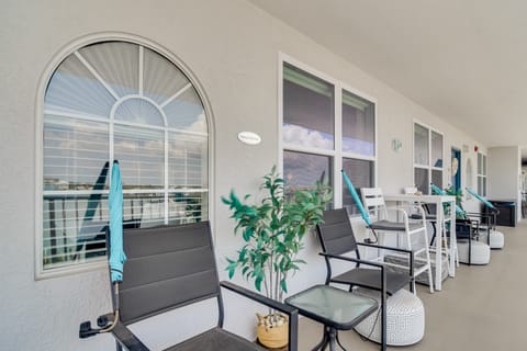 Condo Across From Clearwater Beach Boardwalk Apartment in Clearwater Beach