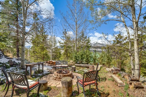 Sauna & Hot Tub: Mtn-View Retreat in Silverthorne! House in Silverthorne