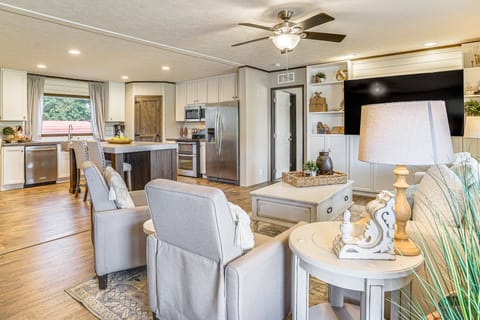 12 Mi to Possum Kingdom Lake: Graford Getaway! House in Texas