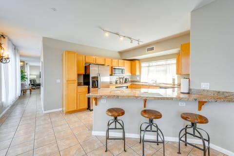 1 Mi to Tempe Beach Park: Well-Equipped Condo! Apartment in Tempe