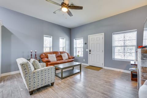 Apartment 2 Mi to Chase Field & PHX Arena! Apartment in Estrella Village