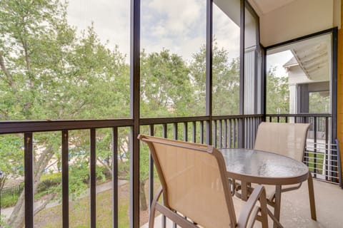 Balcony & Beach Access: Bahama Bay Resort Condo! Apartment in Four Corners