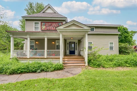 11 Mi to Oneida Lake: Spacious Apt in Verona! Apartment in Adirondack Mountains