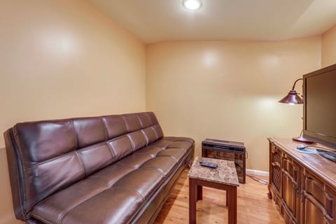 11 Mi to Oneida Lake: Spacious Apt in Verona! Apartment in Adirondack Mountains