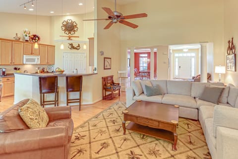 3 Mi to Bethany Beach: Home w/ Pool Access! House in Ocean View