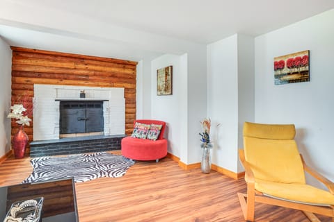 1 Mi to Shore: Lake Michigan Retreat w/ Game Room! House in Two Rivers