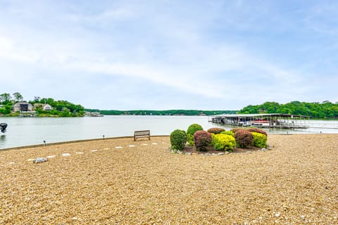 Waterfront Ozarks Escape! Patio & Pool Access Apartment in Osage Beach