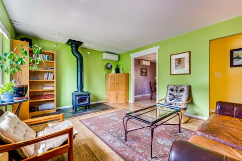 < 1 Mi to CU Boulder: Home w/ Fenced Yard! House in Boulder