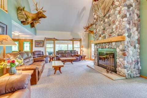 Gorgeous Lake Arbutus Getaway w/ Dock & Boat House House in Wisconsin