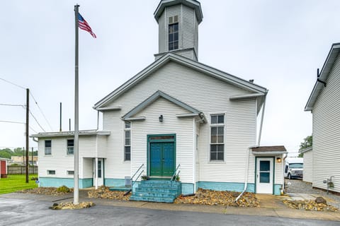 Unique Church Turned Family Retreat: Relax & Enjoy House in Ohio