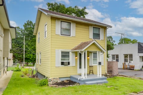 3 Mi to Dtwn: Dog-Friendly Retreat in Dayton House in Kettering