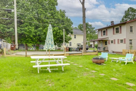 3 Mi to Dtwn: Dog-Friendly Retreat in Dayton House in Kettering