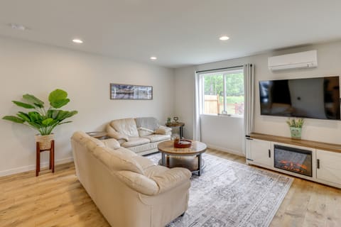 2 Mi to Olympic National Park: Sun-Soaked Haven! Apartment in Port Angeles