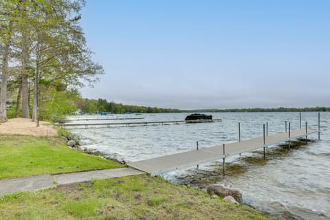 Baldwin Lakefront Home: ATV trails, firepit, fish Cottage in Michigan