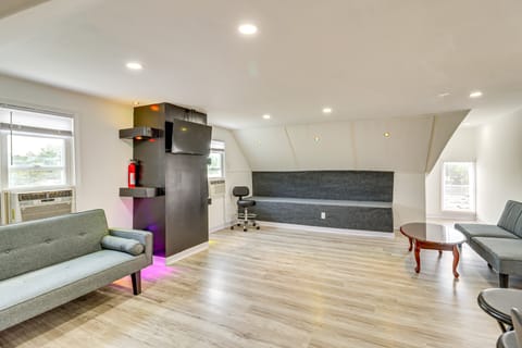 Walkable Abode in Stroudsburg's Business District! Apartment in Stroud Township