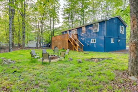 Game Room & Deck: Family Home in Tobyhanna! House in Tobyhanna