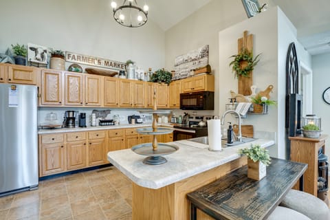 Near Lake Cumberland: Monticello Home w/ Gazebo! House in Lake Cumberland