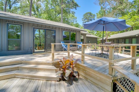 Secluded Lake Hamilton Access: Hot Springs Home Cottage in Garland County