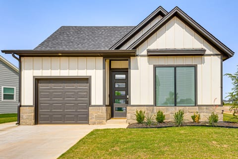 Pool Access & Private Yard: Oklahoma City Retreat House in Oklahoma City