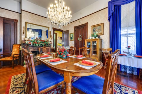 'Grand Gables' Home: 1 Block to St Johns River! House in Palatka