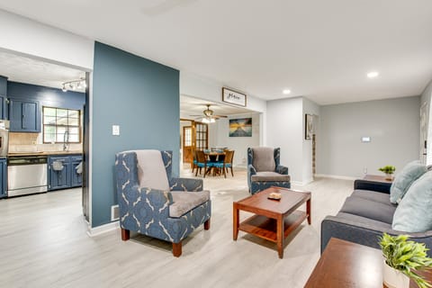 6 Mi to Airport: Riverdale Home w/ Private Pool! House in Riverdale