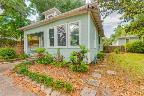 < 2 Mi to Dtwn Pensacola: Peaceful Home w/ Patio House in Pensacola