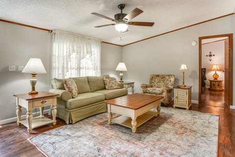 'Well & Cellar' Near Kanawha River & ATV Trails! House in West Virginia