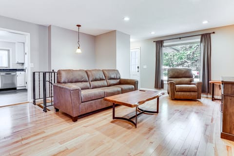 8 Mi to Central Minneapolis: Modern Home w/ Yard House in Richfield