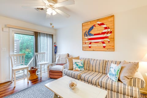 Stroll to Shore + Pool Access: Ocean City Retreat Apartment in Ocean City