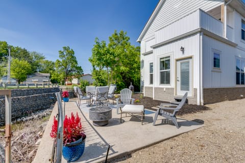 Steps to Buckeye Lake: Family-Friendly Home House in Buckeye Lake