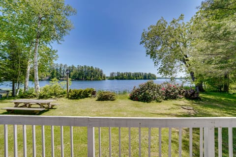 Dock + Kayaks: Annabessacook Lake Retreat! House in Winthrop