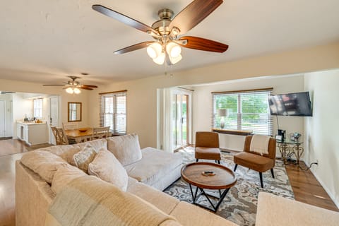 Powers Lake Gem: Peek-a-Boo Views & Beach Access Cottage in Powers Lake