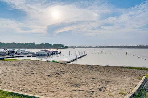 Powers Lake Gem: Peek-a-Boo Views & Beach Access Cottage in Powers Lake