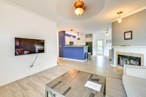 10 Mi to Keeneland: Family Home w/ Deck & Yard House in Lexington