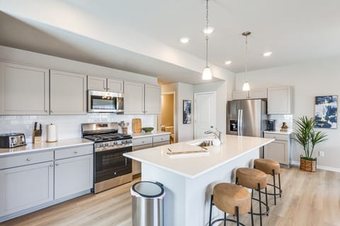 4 Mi to Hospitals: Colorado Springs Retreat! House in Black Forest