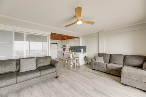 Pool & Beach Access: Waterfront Ocean City Condo Apartment in Ocean City